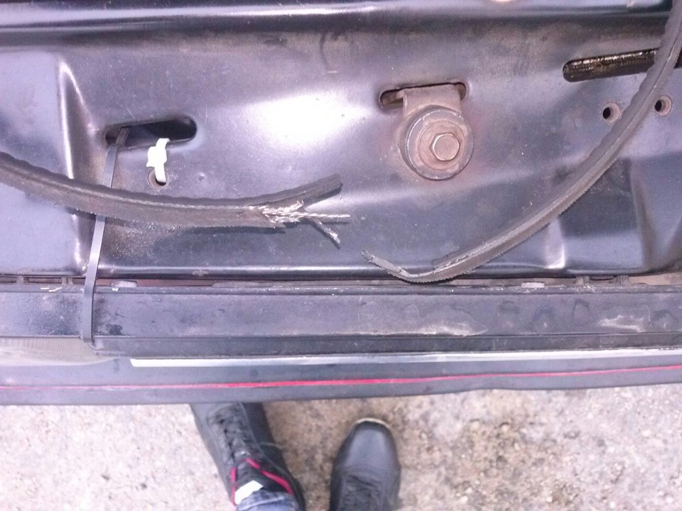 Порвался ремень генератора . — Volkswagen Jetta II, 1,6 л, 1989 года ...