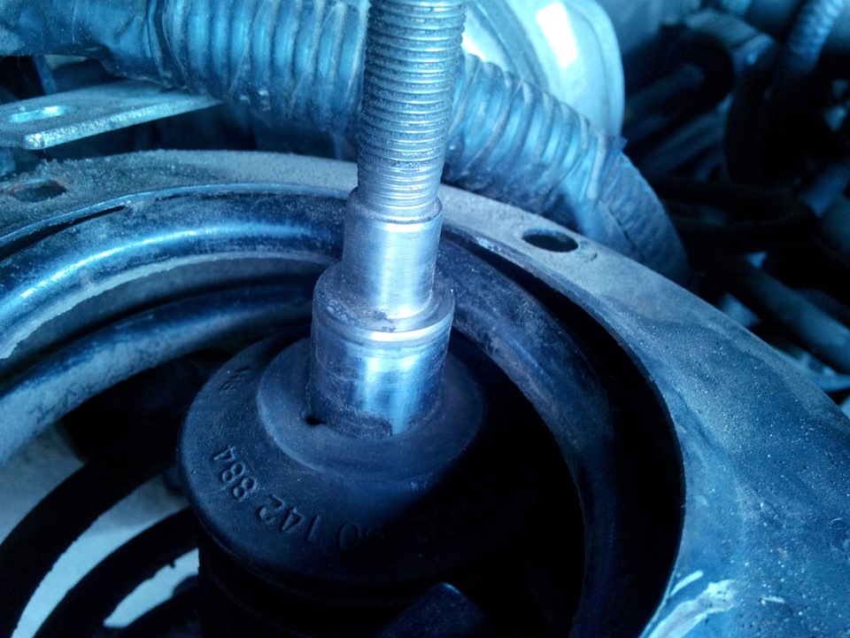 замена опорников на нубировские — Daewoo Lanos, 1,5 л, 2007 года ...