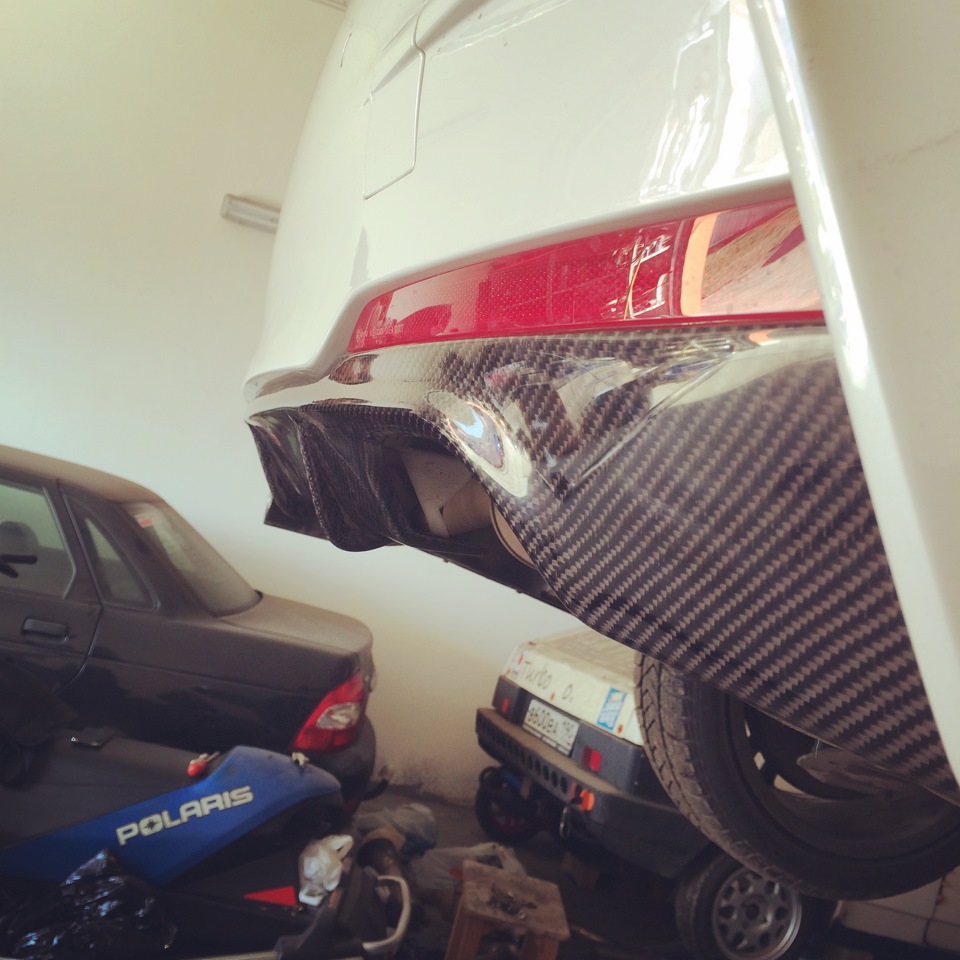 Разведение двойного выхлопа и установка карбонового диффузора. — BMW 3 ...