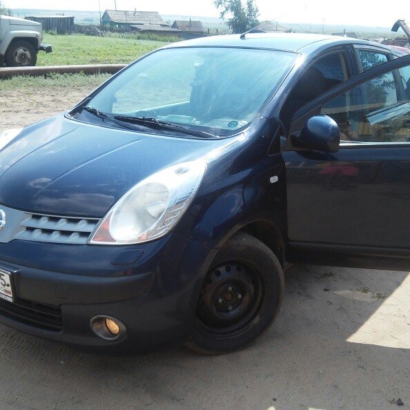 Фото в бортжурнале Nissan Note (1G)