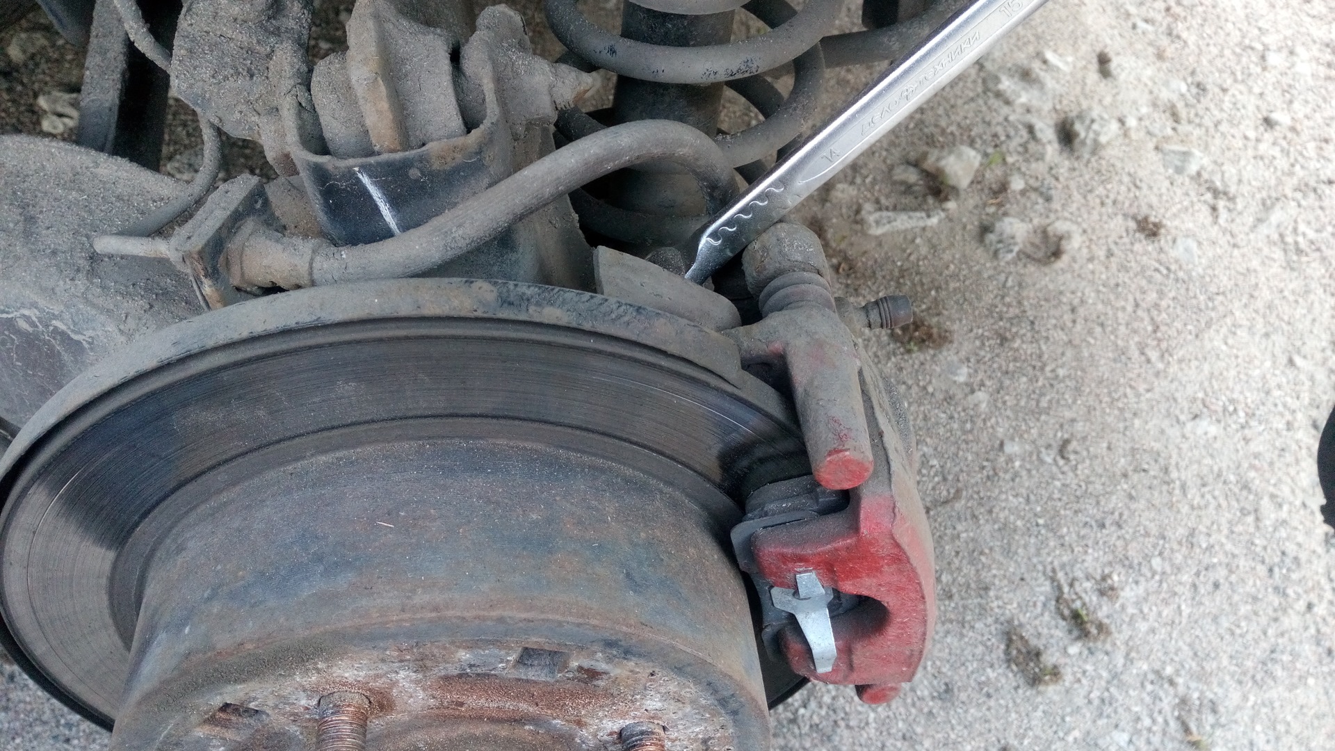 Суппорт лансер 9 передний. Задний суппорт лансер 9. Гремят задние суппорта лансер 10. Стук суппортов лансер. Гремят задние суппорта лансер 10.