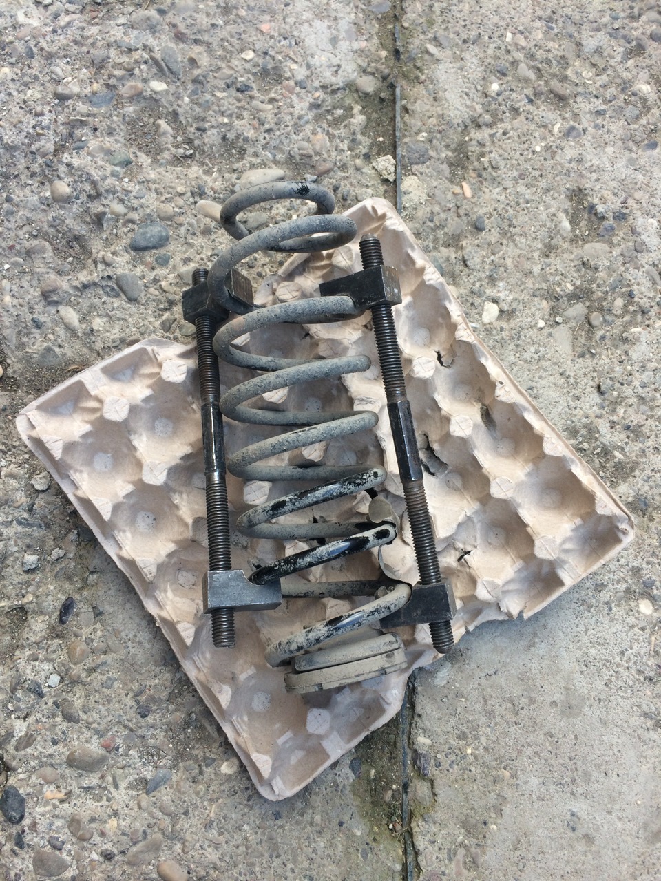 Старые стяжки и ими Медленно работать — Volkswagen Polo Sedan