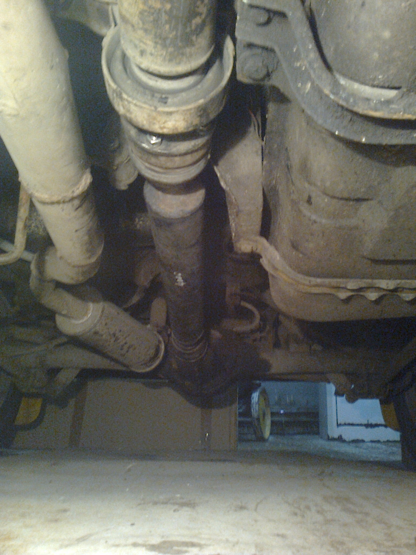 УБИРАЕМ ЗАДНИЙ ПРИВОД НА ВАЗ 2120 НАДЕЖДА (ЧАСТЬ 3) — Lada 2120 Надежда ...