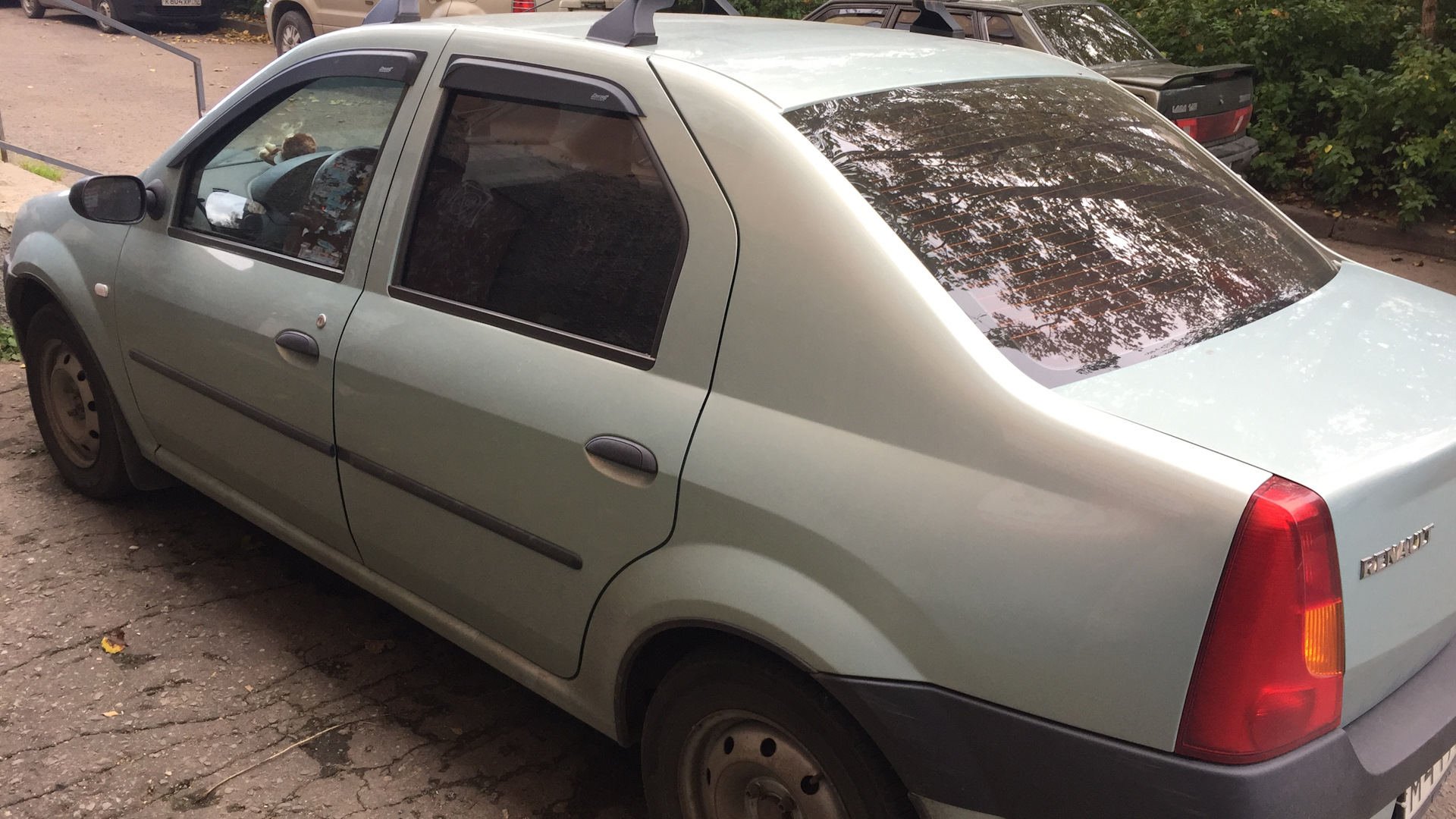 логан бензин