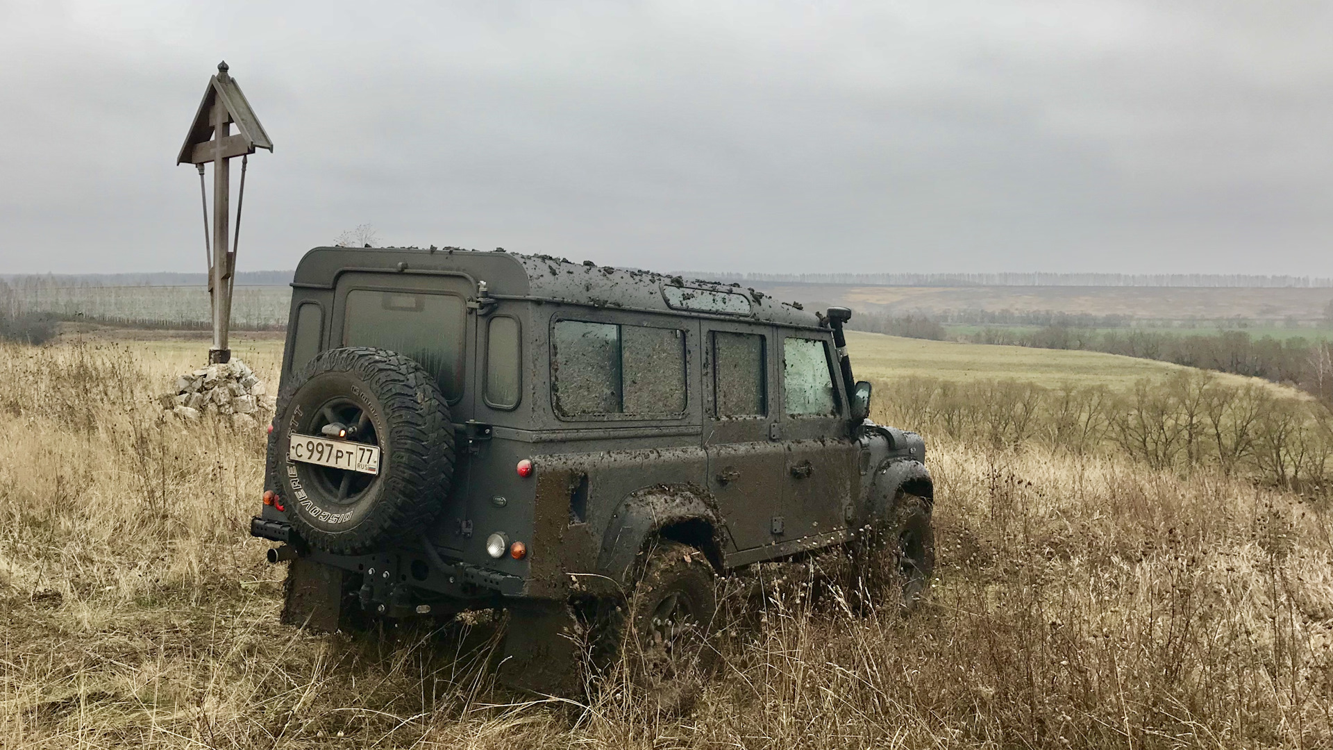 Land Rover Defender 2.2 дизельный 2013 | 110 SE Мышь серая на DRIVE2