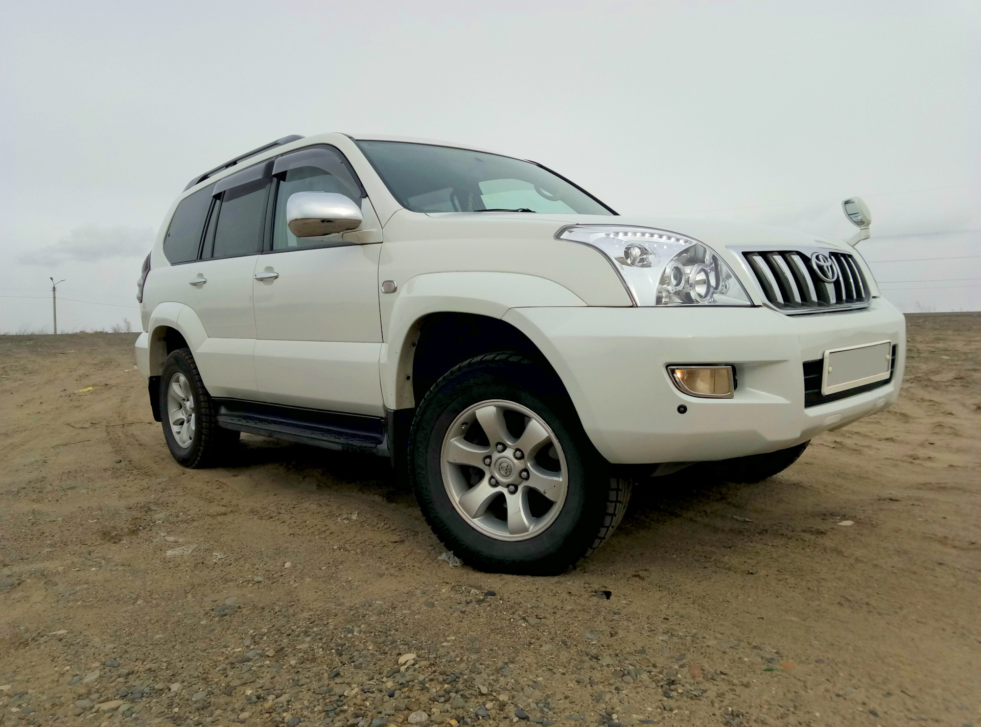 Купил прадо 2.7 бензин. Toyota Land Cruiser Prado 2.7. Land Cruiser Prado 120 2.7 2005. Prado 120 2.7. Тойота ленд Крузер 120 2.2.