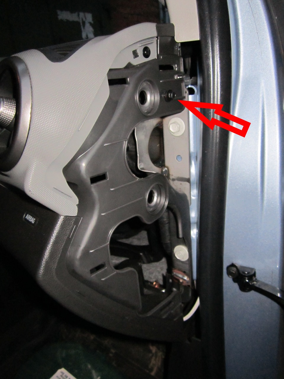 Сверчок в районе бардачка — Chevrolet Aveo Sedan (2G), 1,6 л, 2012 года ...