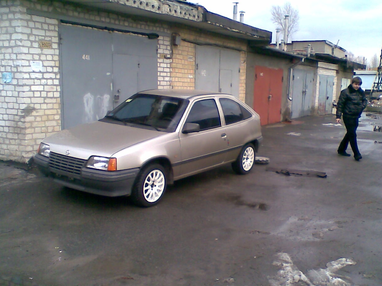 3 разных машины в одной — Opel Kadett E, 1987 года | тюнинг | DRIVE2