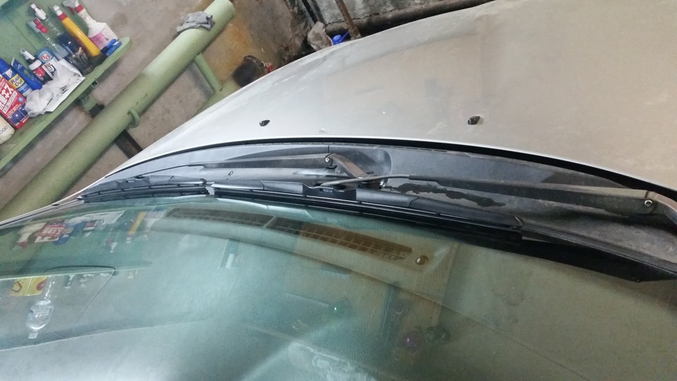 Замена дворников — Toyota Corolla (120), 1,5 л, 2003 года | другое | DRIVE2