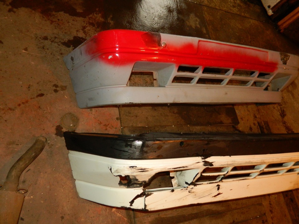 Наклейка на трещину бампера. Пластик для бамперов. Сломанный пластиковый бампер. Суть бампера. Бампер.