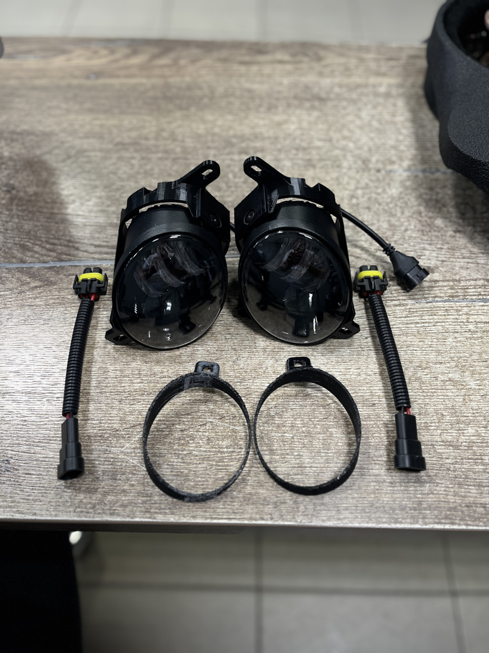 LED Туманки — Opel Astra J GTC, 1,4 л, 2012 года | стайлинг | DRIVE2