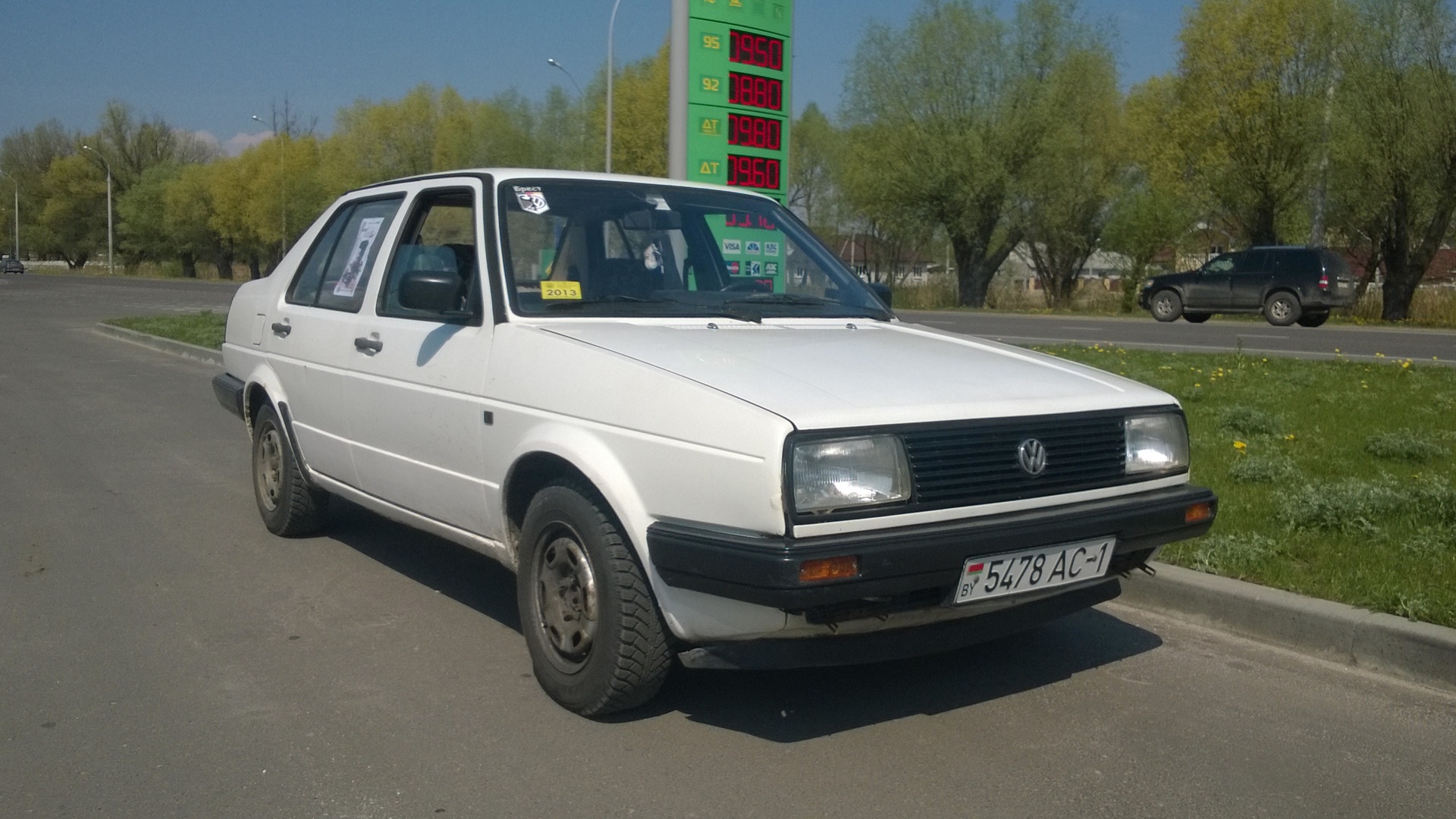 VW Jetta drive2