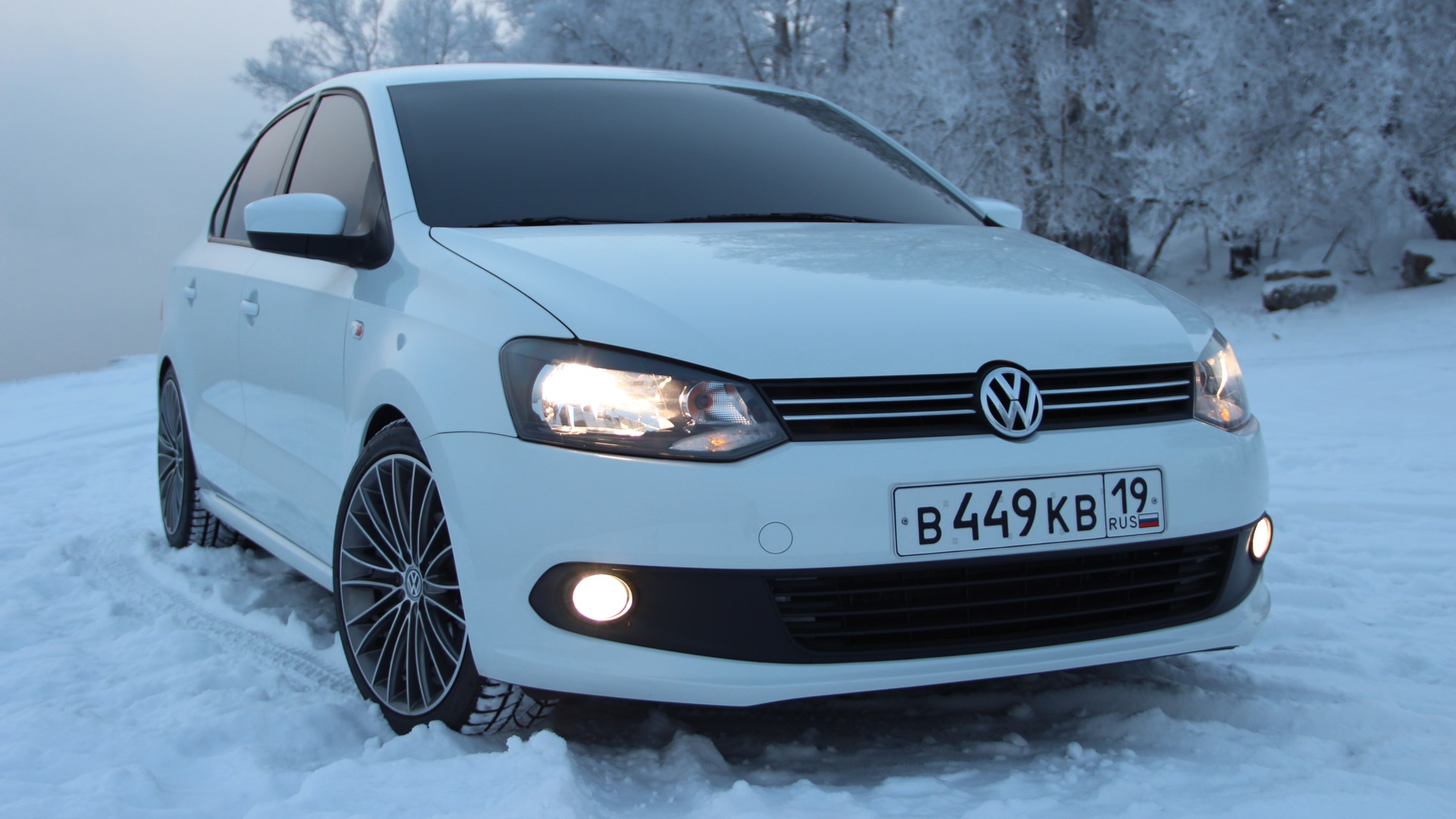 Volkswagen Polo Sedan 1.6 бензиновый 2014 | Long Beach на DRIVE2