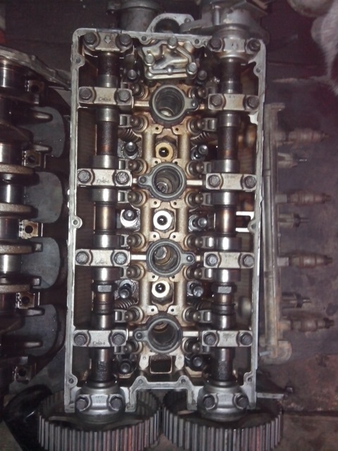 Гбц 4g63. Гбц митсубиси 4g69. 4g63 головка блока. Головка 4g63. Головка 4g63.