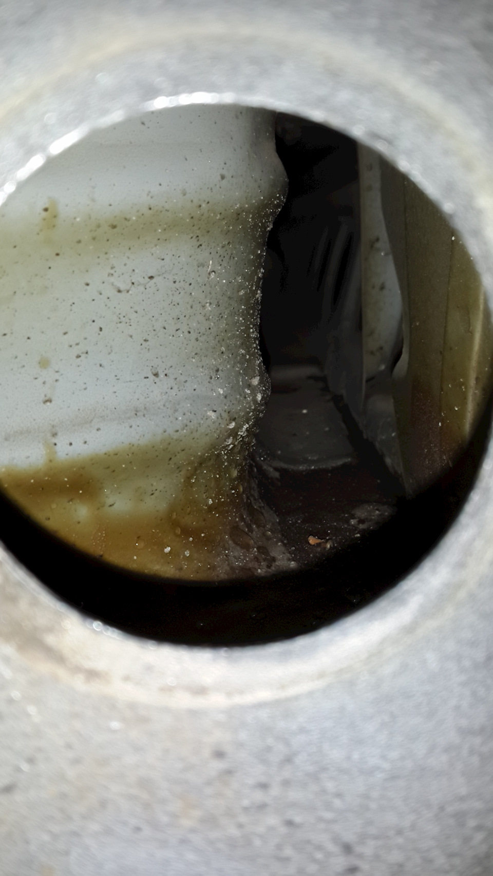 bb64dd6s 960 Как обработать пороги автомобиля изнутри самому на гранте