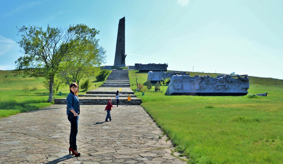 Мемориал саур могила фото