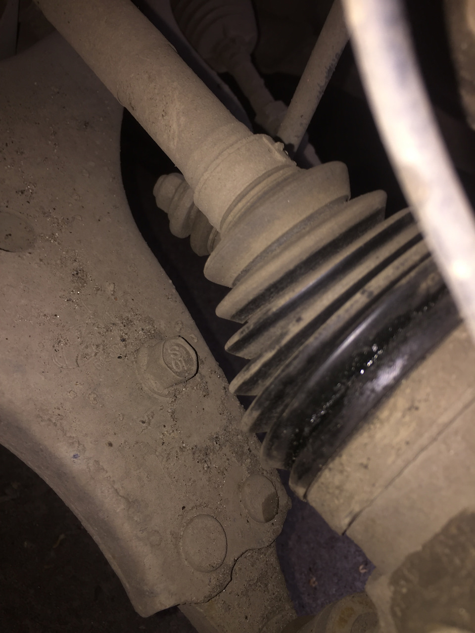 Замена пыльников на шрусах и масло мкпп — KIA Pro_Ceed, 1,6 л, 2008 ...