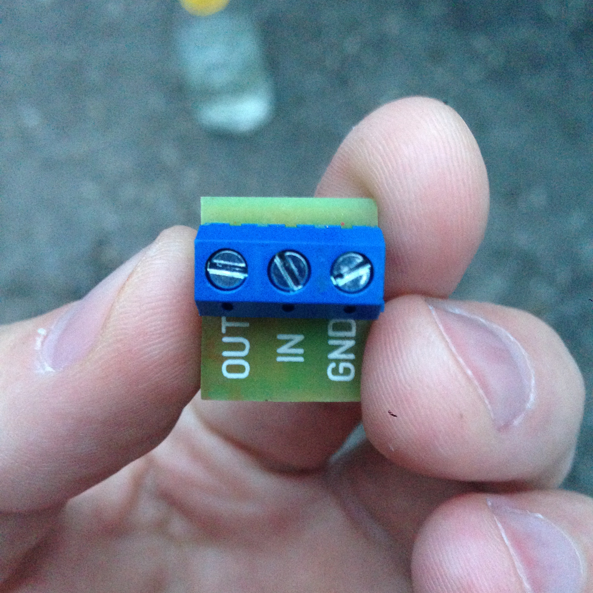 реле моргания стоп сигналов. мигающий светодиод схема 5 вольт. поставь моргающий. простая схема мигающего светодиода от батарейки 1. мигающий светодиод на транзисторе кт315.