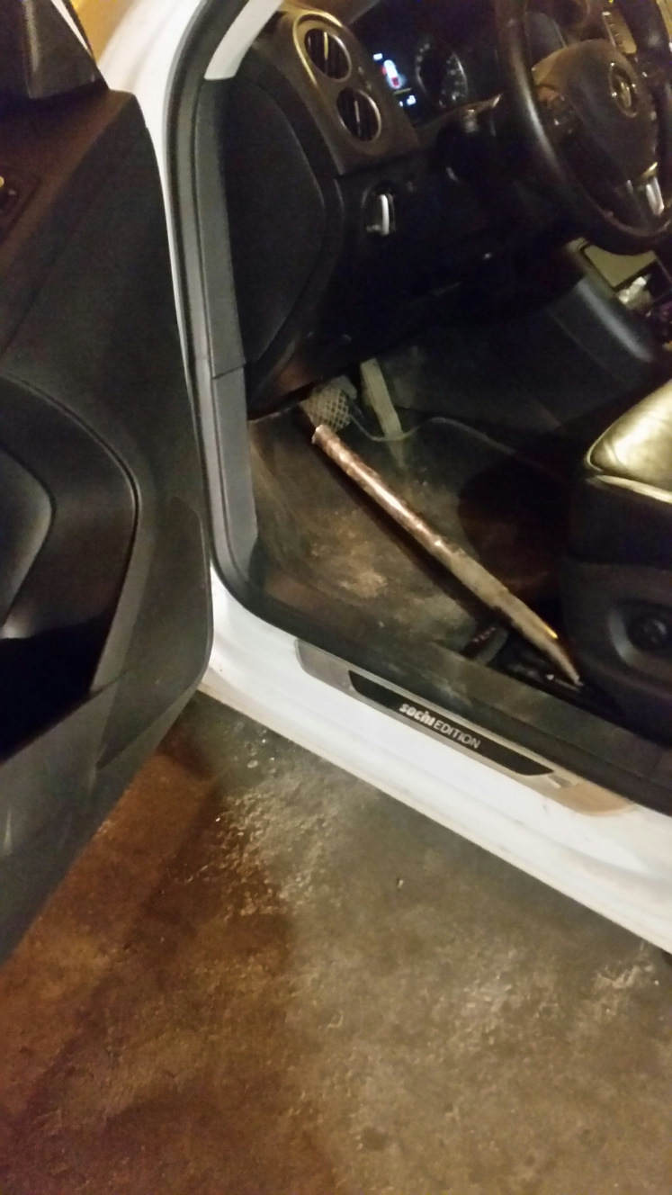 Замена ступичного подшипника — Volkswagen Tiguan (1G), 2 л, 2012 года ...