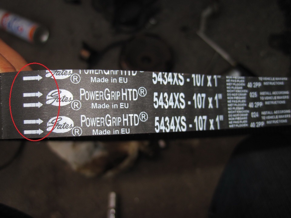 Как открутить шкив распредвала матиз. bb7e318s 960. Как открутить шкив распредвала матиз фото. Как открутить шкив распредвала матиз-bb7e318s 960. картинка Как открутить шкив распредвала матиз. картинка bb7e318s 960. Ставим на место и ключом на 10 прикручиваем тремя болтами защитную пластину ремня ГРМ. На резьбу болтов желательно нанести герметик.