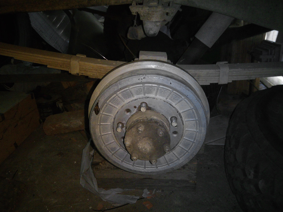 Установка дисковых тормозов на задний мост. — УАЗ 469, 2,9 л., 1987 ...