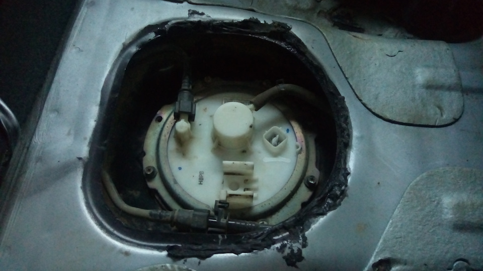 Замена топливного насоса и топливного фильтра акцент - Hyundai Accent (2G), 1,5 
