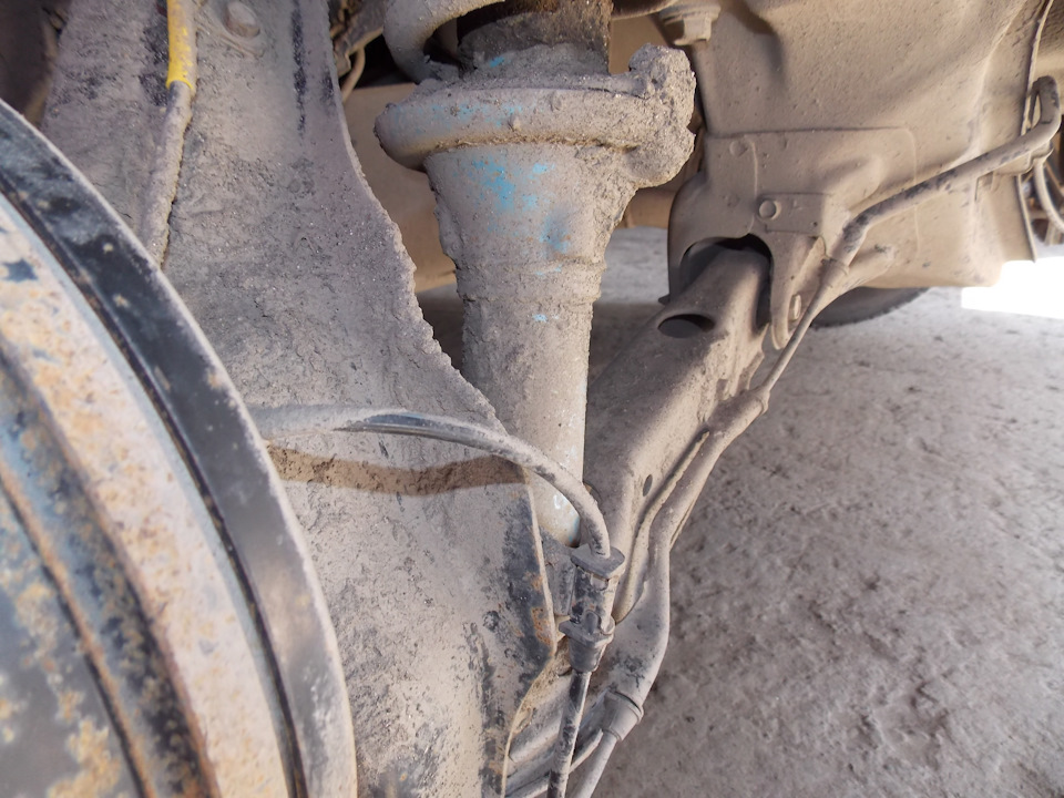 bb90c36s 960 амортизаторы задней двери honda orthia