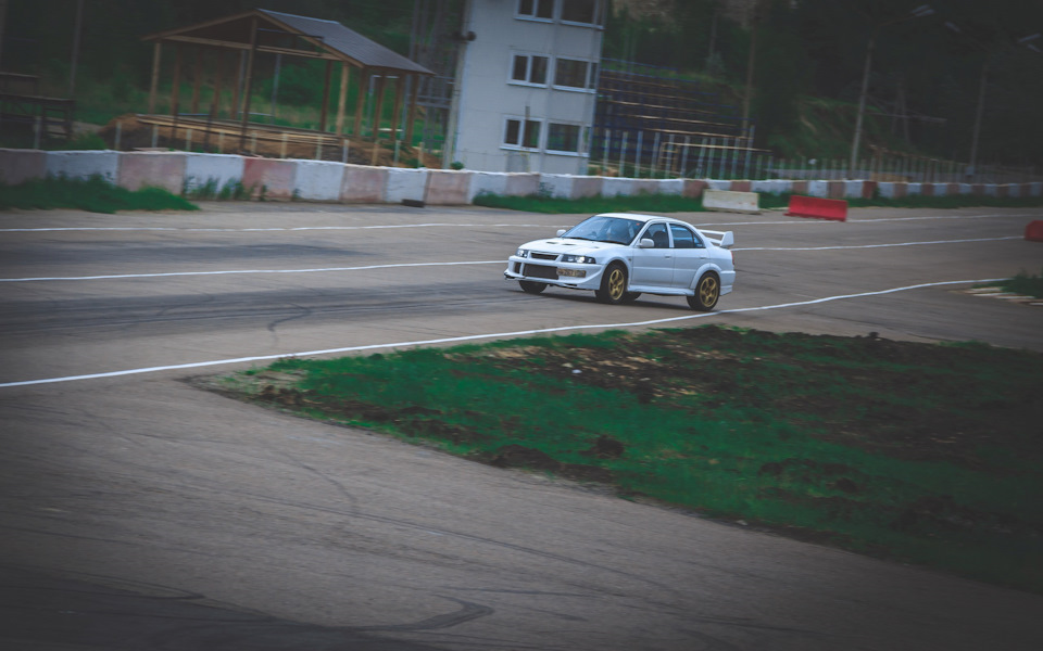 Фото в бортжурнале Mitsubishi Lancer Evolution VI