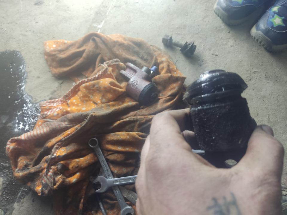 Пропали тормоза. — УАЗ 31519, 2,9 л, 2003 года | поломка | DRIVE2