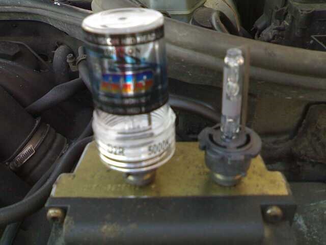 Не горит правая фара ксеноновая D2R и не работают звуковые сигналы ...