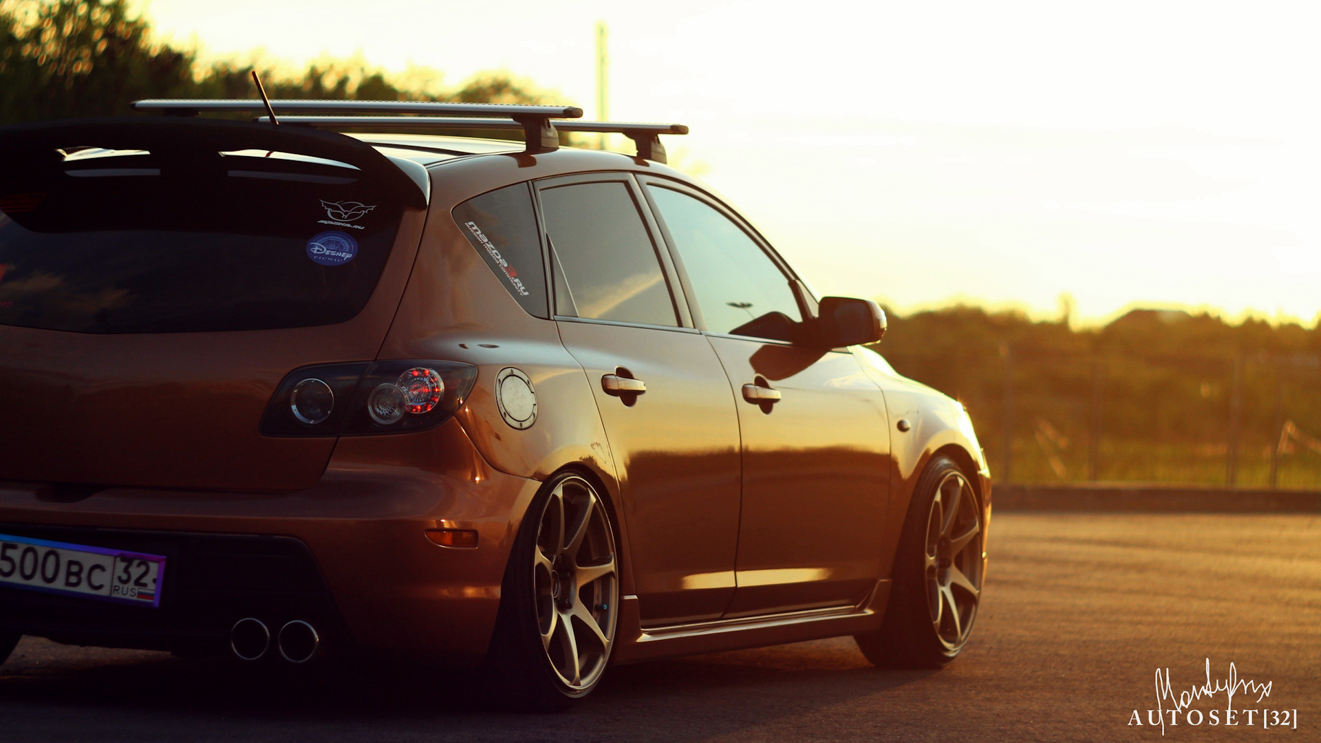 Mazda 3 MPS stance