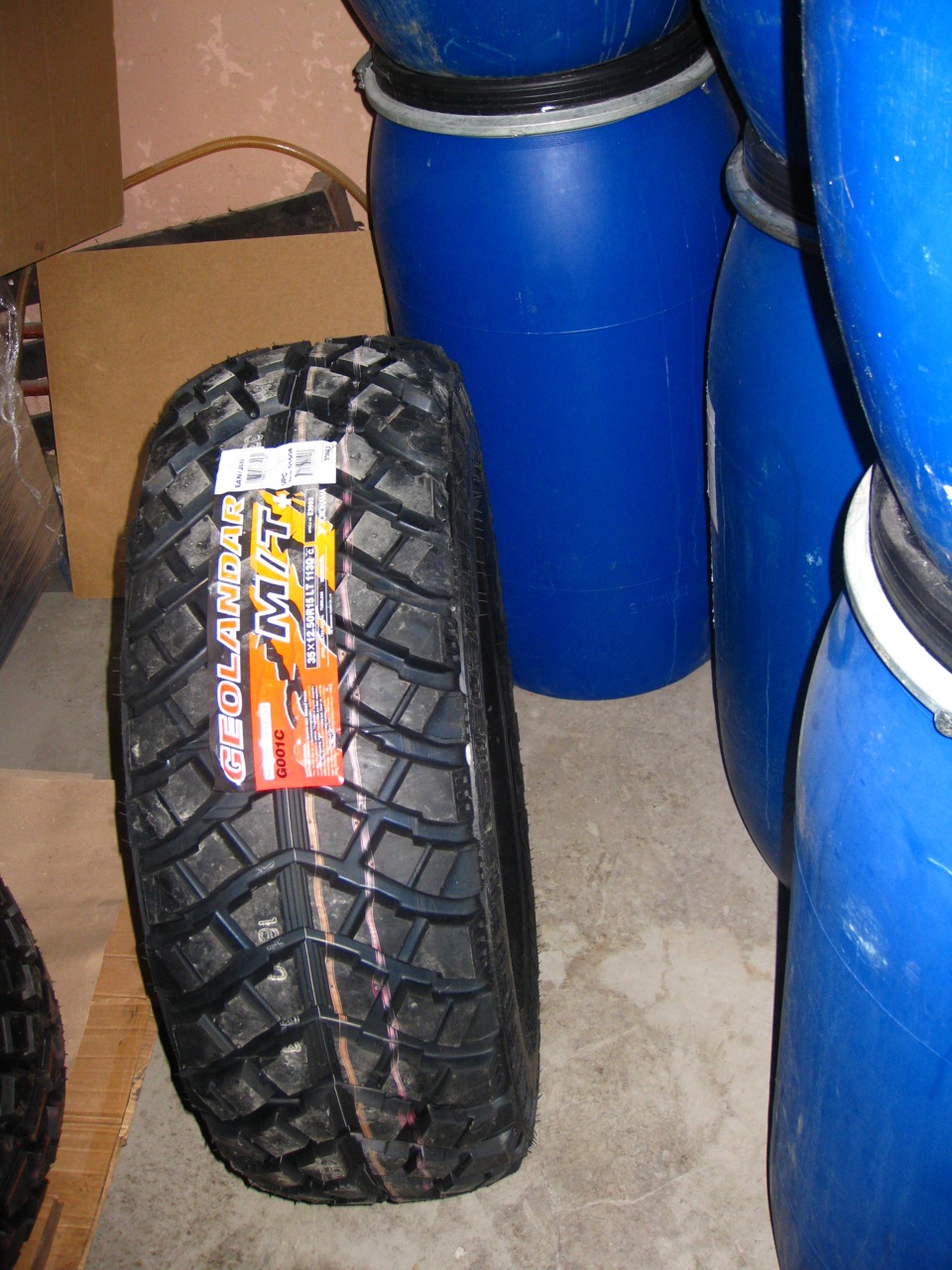 Куплена приличная обувка — УАЗ 3151, 2,9 л., 1991 года | шины | DRIVE2