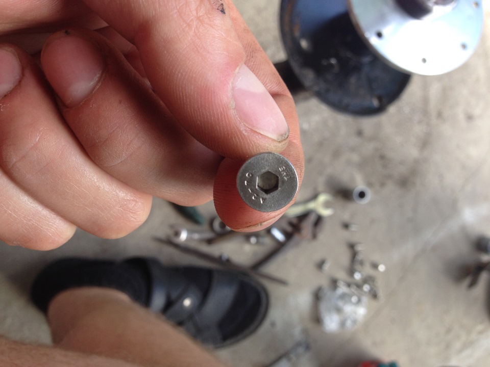 Сборка пневмоподвески своими руками часть 2 — Lada Ларгус, 1,6 л, 2013 ...