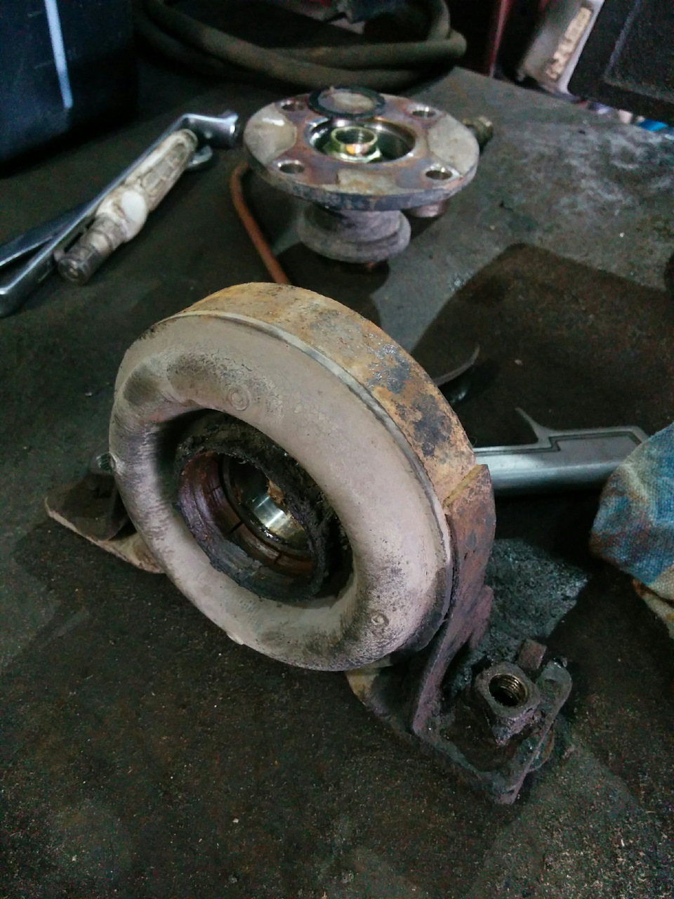 Фото в бортжурнале Toyota Crown (S140)