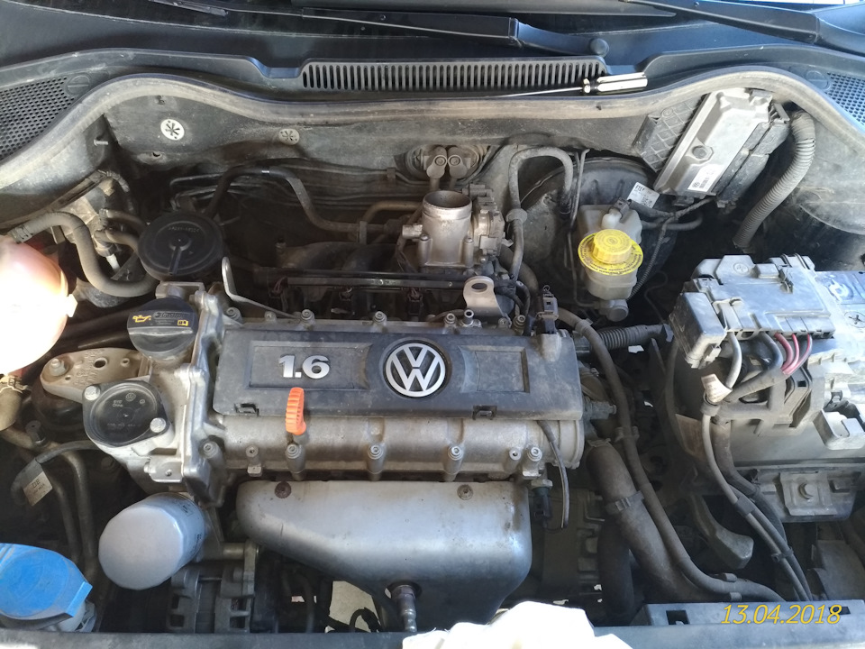 Чистка дрос.заслонки и замена салонного фильтра. — Volkswagen Polo ...