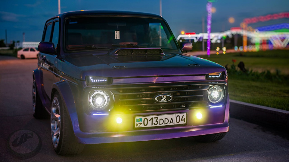 Lada 4x4 3D 1.7 бензиновый 2008 лимонный баклажан на DRIVE2
