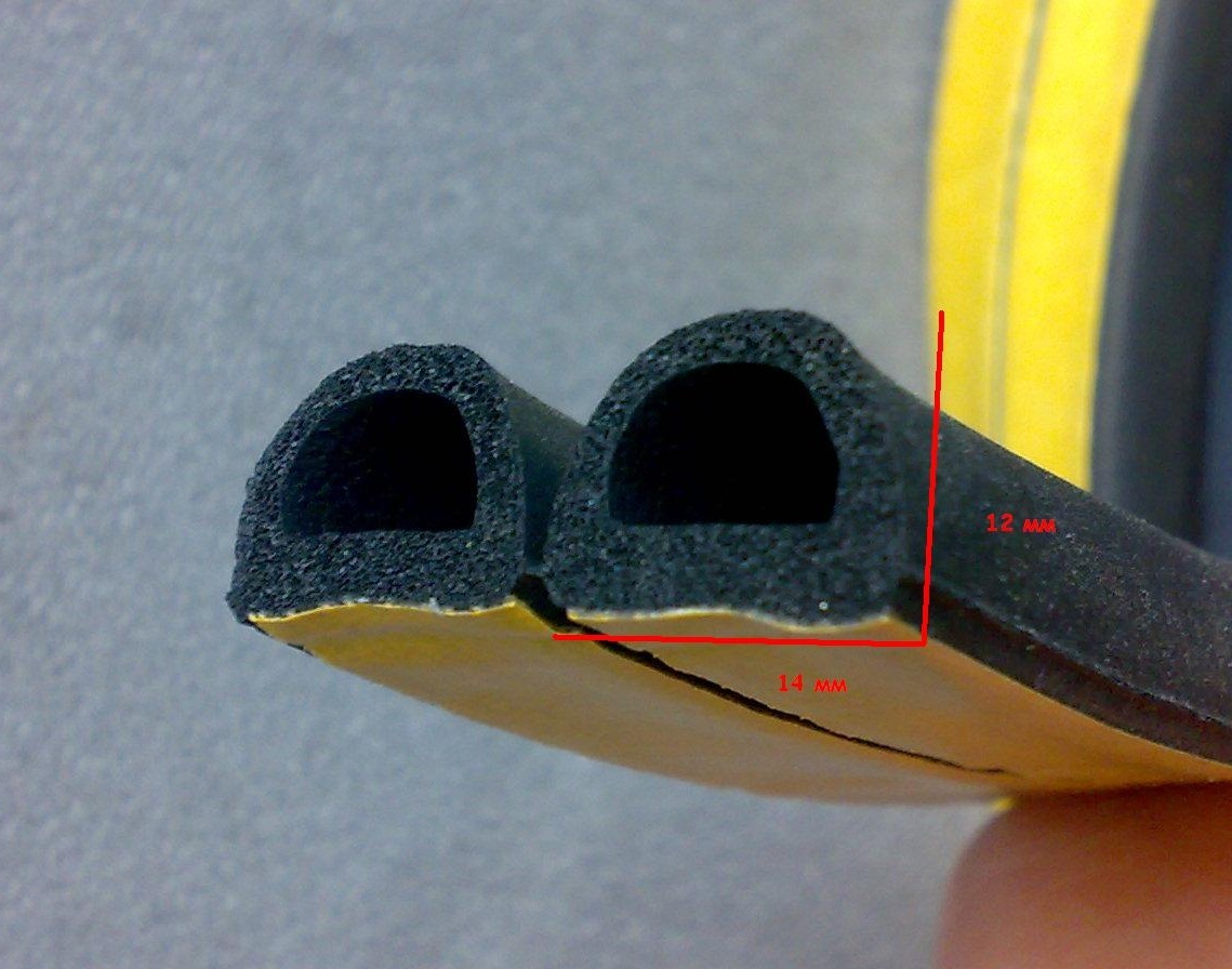 D-образный уплотнитель на двери/Уплотнитель на капот — Lada Приора Купе,  1,6 л, 2011 года | своими руками | DRIVE2