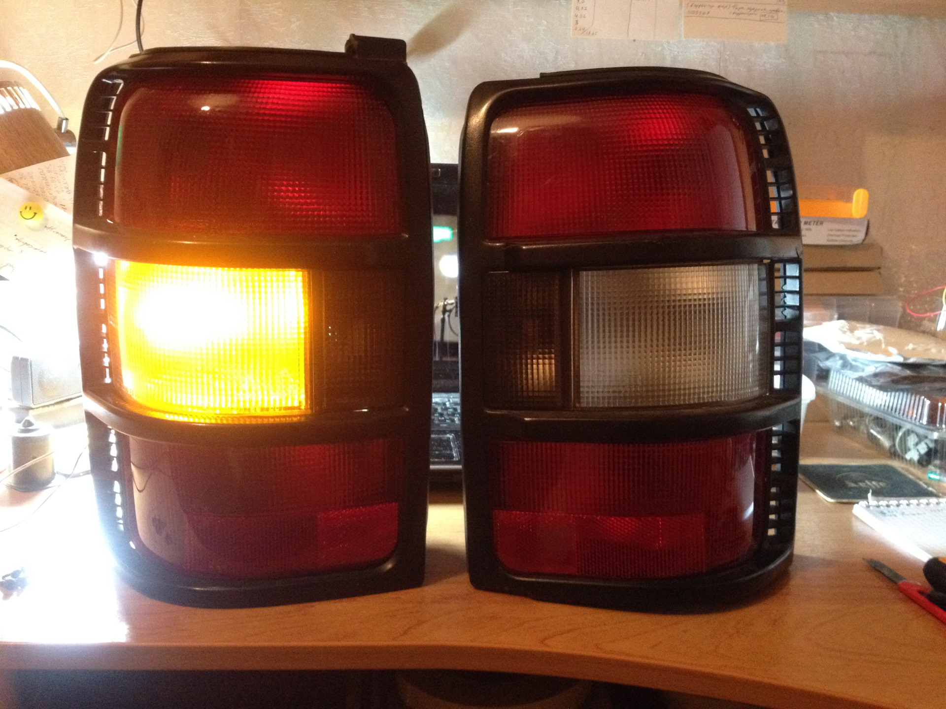 фонарь паджеро 2. задние фонари паджеро 2. фонарь pajero 1997. задний фонарь pajero 2. задний ход яркие фонари паджеро спорт 1.