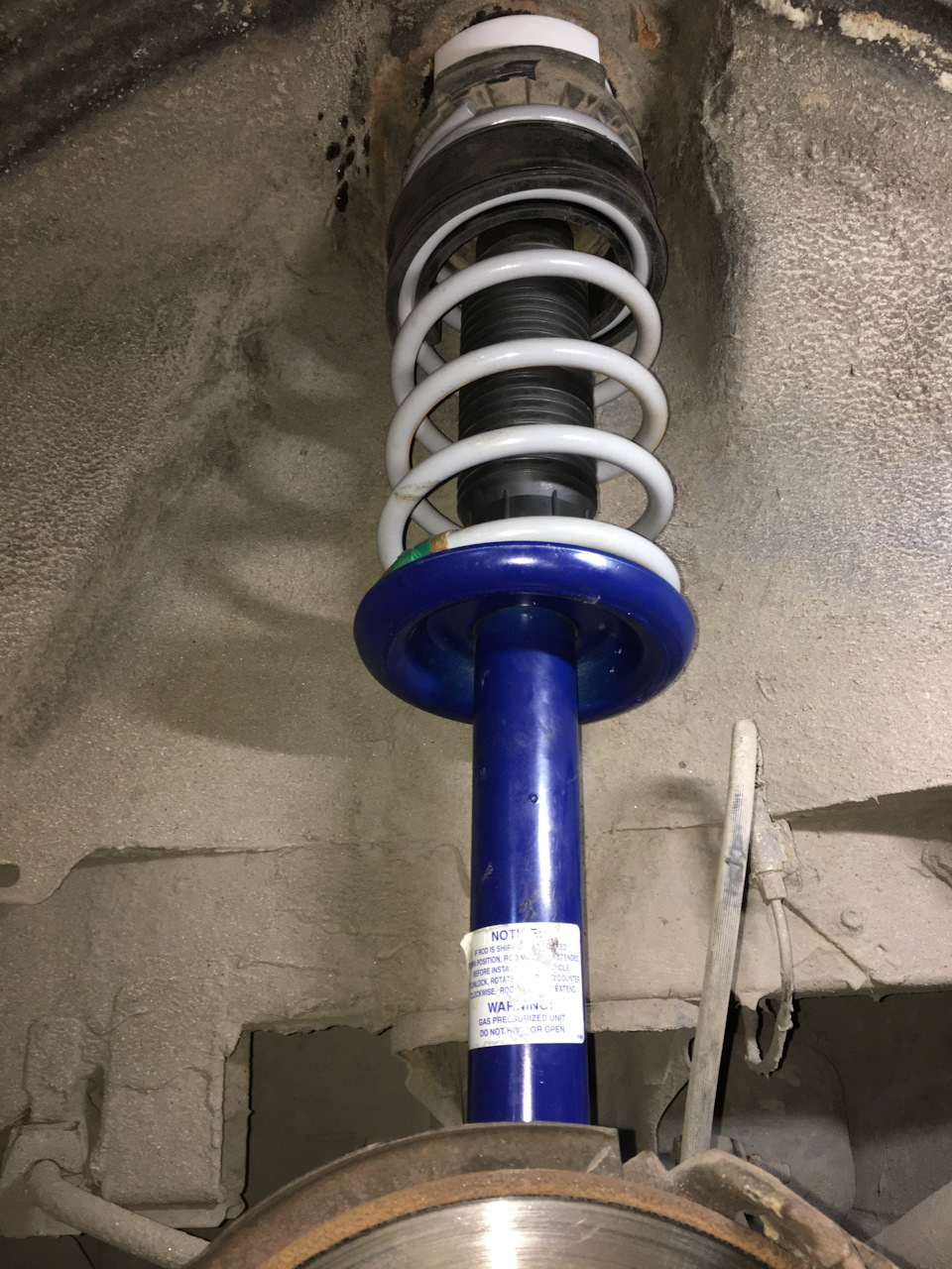 Замена газо-масляных стоек Chrysler LHS 1994 1-t generation — Chrysler ...