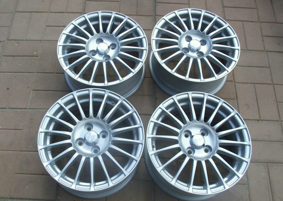 Куплю диски калина спорт r15 — Lada Калина Спорт (1G), 1,6 л, 2010 года ...
