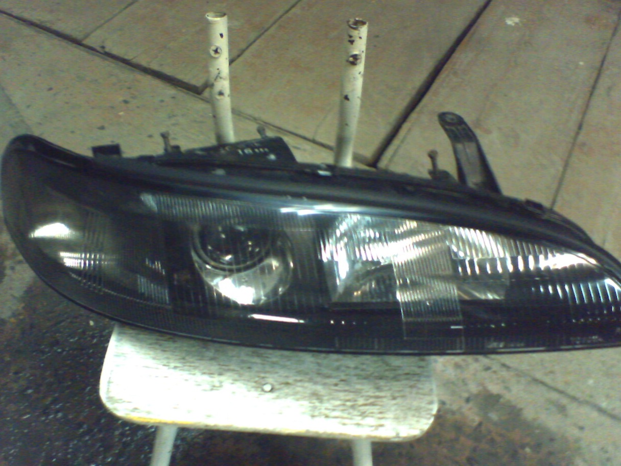 New headlights  their revision - Toyota Sprinter Trueno 16 L 1992