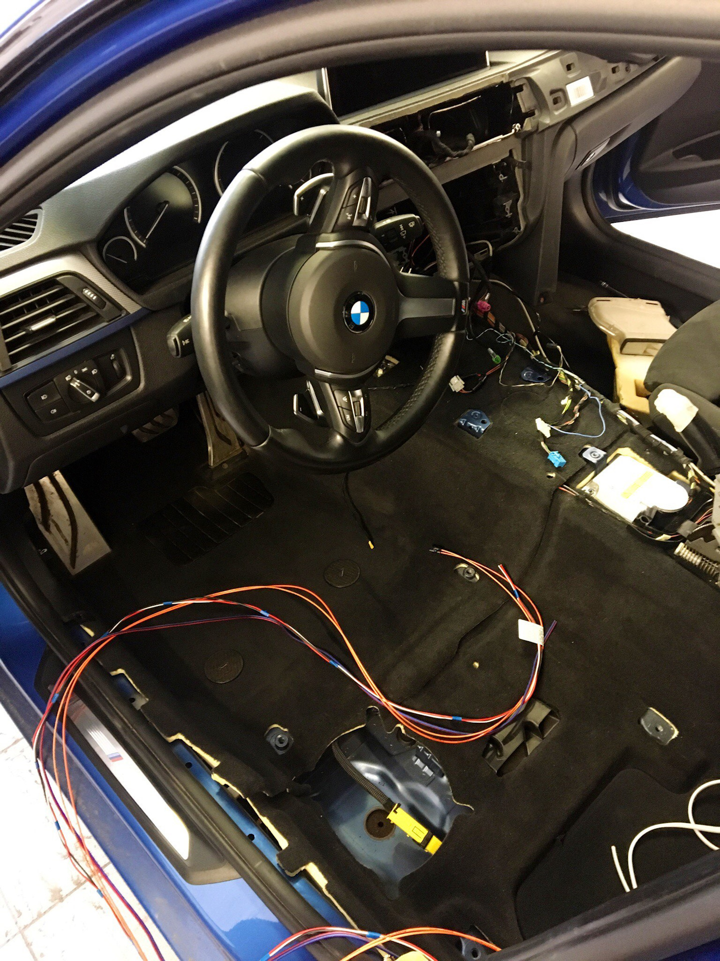 harman kardon bmw f30