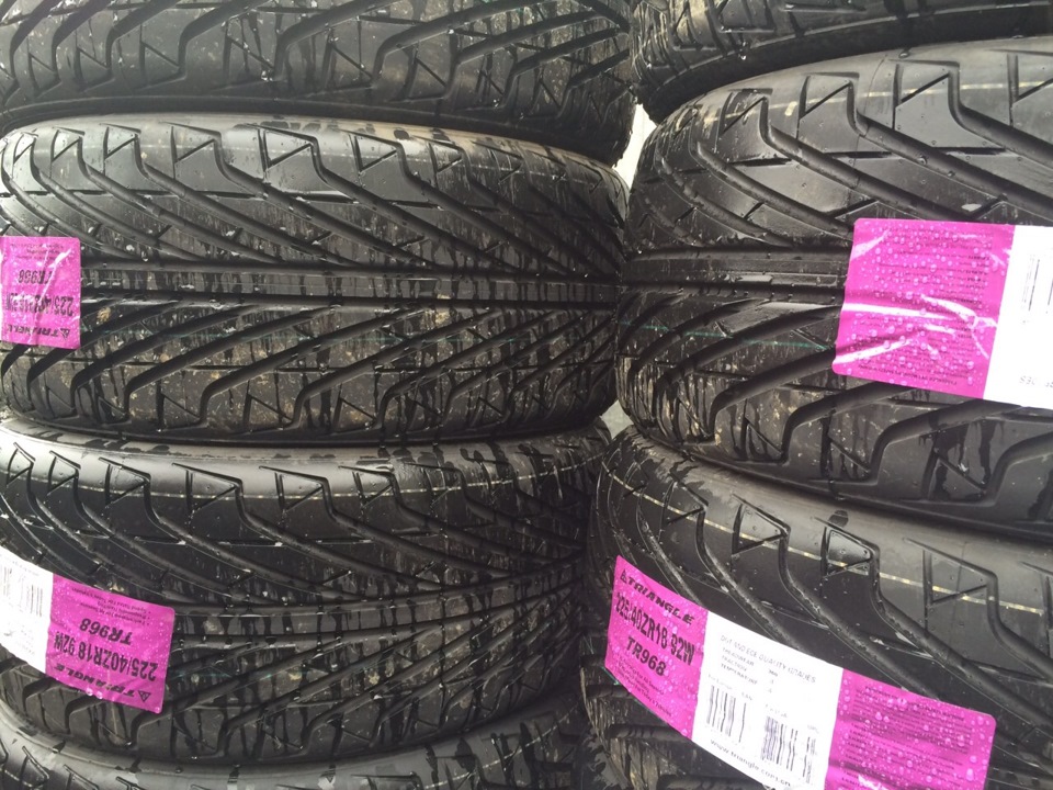 Triangle tr968 225/40 r18. Triangle tr968 245/40 r18 97v. Triangle 968 r18 225 40. Triangle tr968 r18 235/45. Резина триангл тр968.