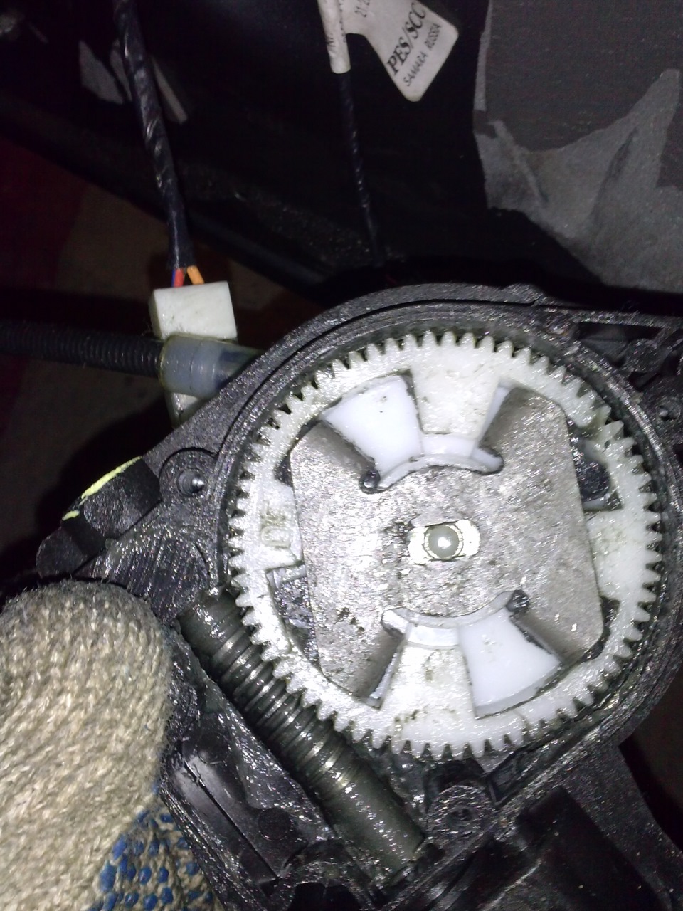 стеклоподъемники — Lada Приора хэтчбек, 1,6 л, 2008 года | своими ...