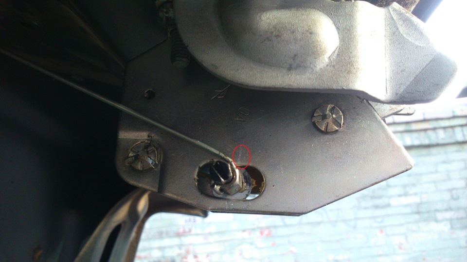 10. замена замка багажника - Lada 21102, 1,5 л, 2001 года своими руками DRIVE2