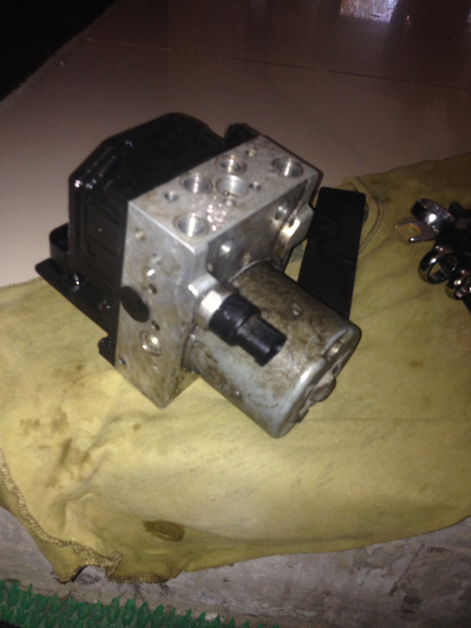 Замена Блока АБС Audi A8 4.2 FSI — Black box на DRIVE2