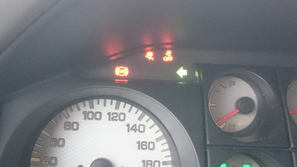 Загорелись все abs ы… — Mitsubishi Pajero (3G), 3,2 л, 2006 года ...