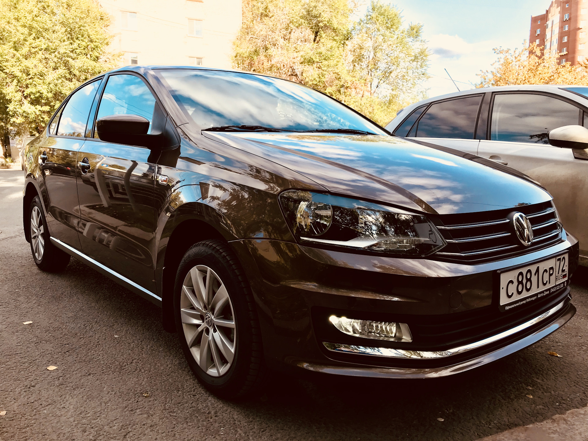 Поло седан 2. Polo sedan Highline. VW Polo Highline 1.6. Volkswagen Polo 2016 черный. Volkswagen Polo Highline седан.