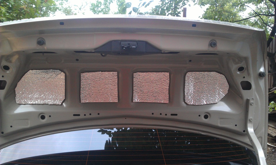 Обшивка багажника — Nissan Almera Classic (B10), 1,6 л, 2012 года ...