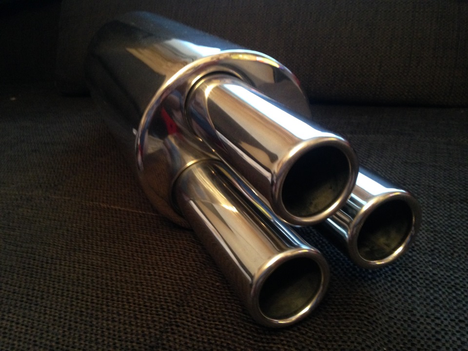 Прямоток проспорт. Ваз 2114 прямоток hks. Прямоток 110мм. Прямоточный выхлоп. Глушитель 2192 прямоток.